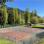 Les Du Belcaire
