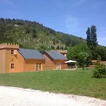 Les Du 4*