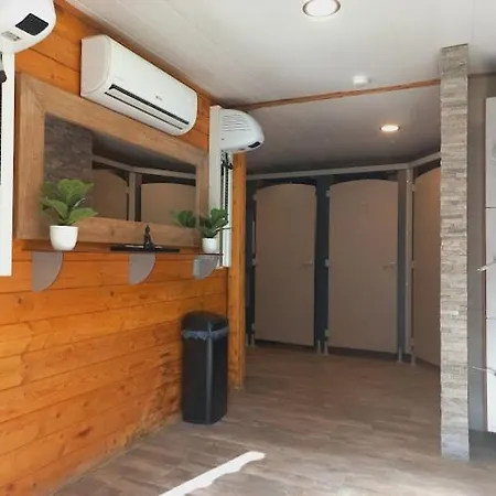 Les Du 4* Белькер