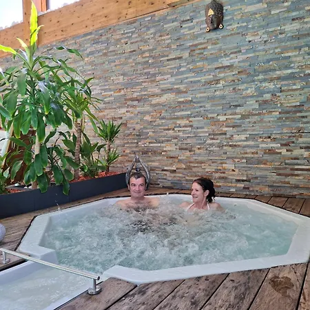 Les Du 4* Белькер