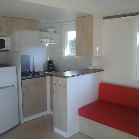 Les Du Кемпинг