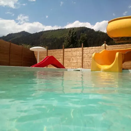 Les Du Campsite 4*